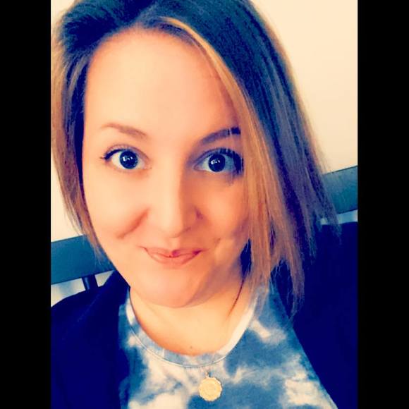 Meet your Posher, Sarah - Picture 3 of 7